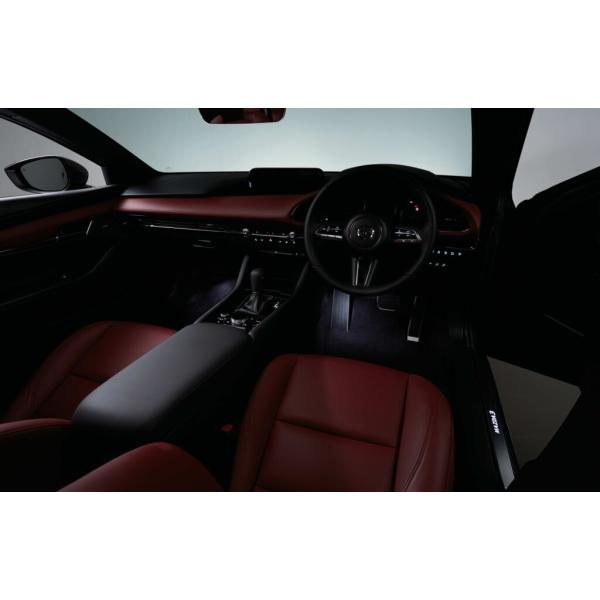 マツダ(MAZDA)フツトランプ&イルミネーション(ホワイト)/マツダ純正オプション/MAZDA3/ B0J8V7050(B0J8-V7-050)