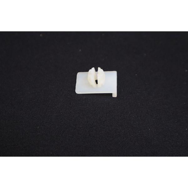 マツダ(MAZDA)グロメット/マツダ純正部品/ファミリア アクセラ アテンザ MAZDA3 MAZDA6/B23558502(B235-58-502)