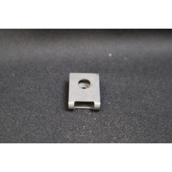 マツダ(MAZDA)エアーダムスプリングブラケット/マツダ純正部品/RX7 RX-8/バンパー/FB0150733(FB01-50-733)