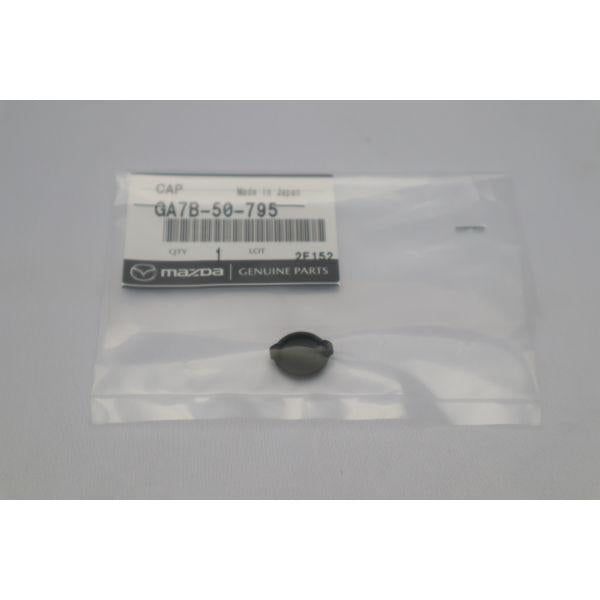 マツダ(MAZDA)キャップ /マツダ純正部品/カペラ アクセラ アテンザ MAZDA3 MAZDA6/バンパー/GA7B50795(GA7B-50-795)