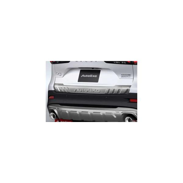 オートエグゼ(AUTOEXE) リアゲートガーニッシュ 新型CX-5(KM系) シルバー塗装 KMA1V3090(KMA1-V3-090)