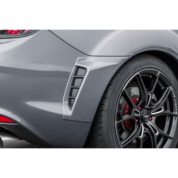 オートエグゼ(AUTOEXE) リアサイドカウル 要塗装 RX-8 Mc後 SE3P-300001〜 SEA1V3060BB(SEA1-V3-060 BB)